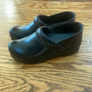 Worn Once Dansko Black Leather Clogs Size 38
